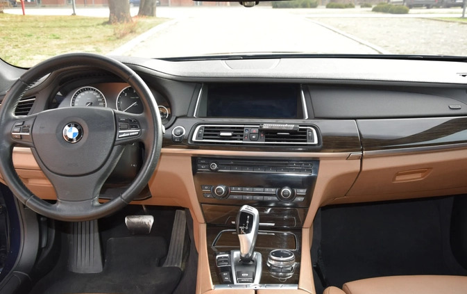 BMW Seria 7 cena 74500 przebieg: 271000, rok produkcji 2014 z Olsztyn małe 562